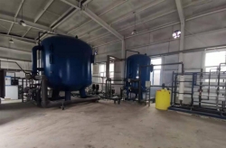 新疆安全飲水設備（RO反滲透設備）